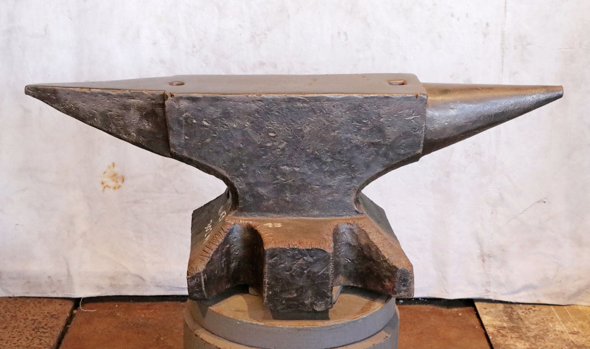 664 lb North German Double Horn Blacksmith Anvil