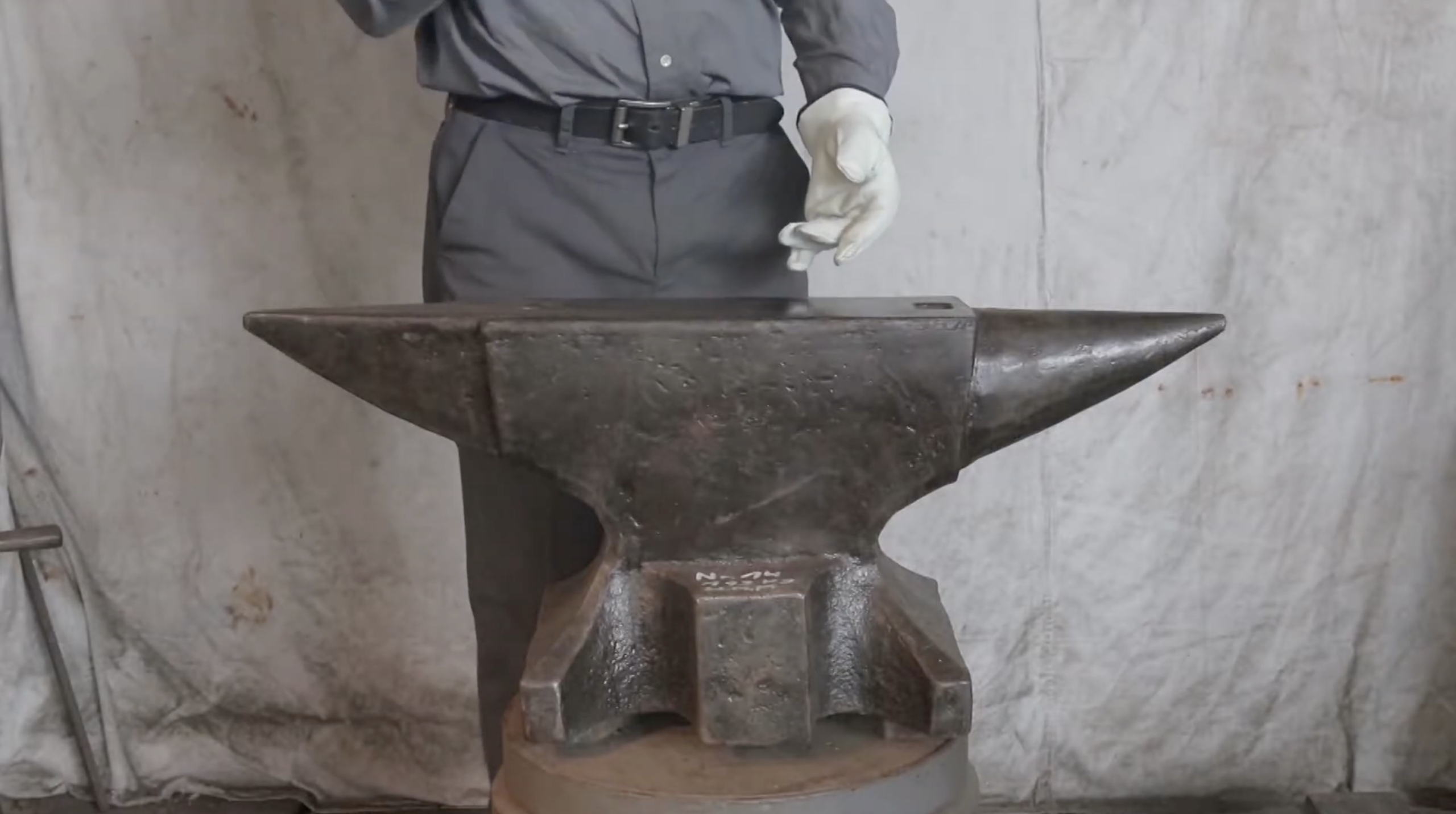 424 lb antique German double horn anvil