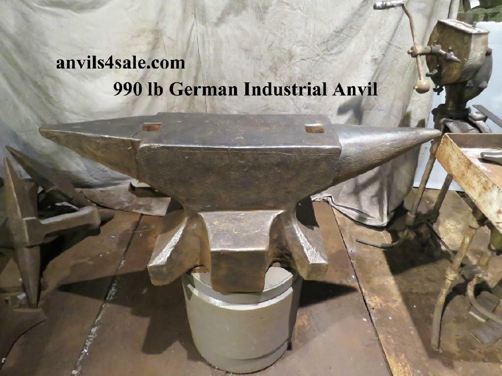 990 lb German Industrial Anvil
