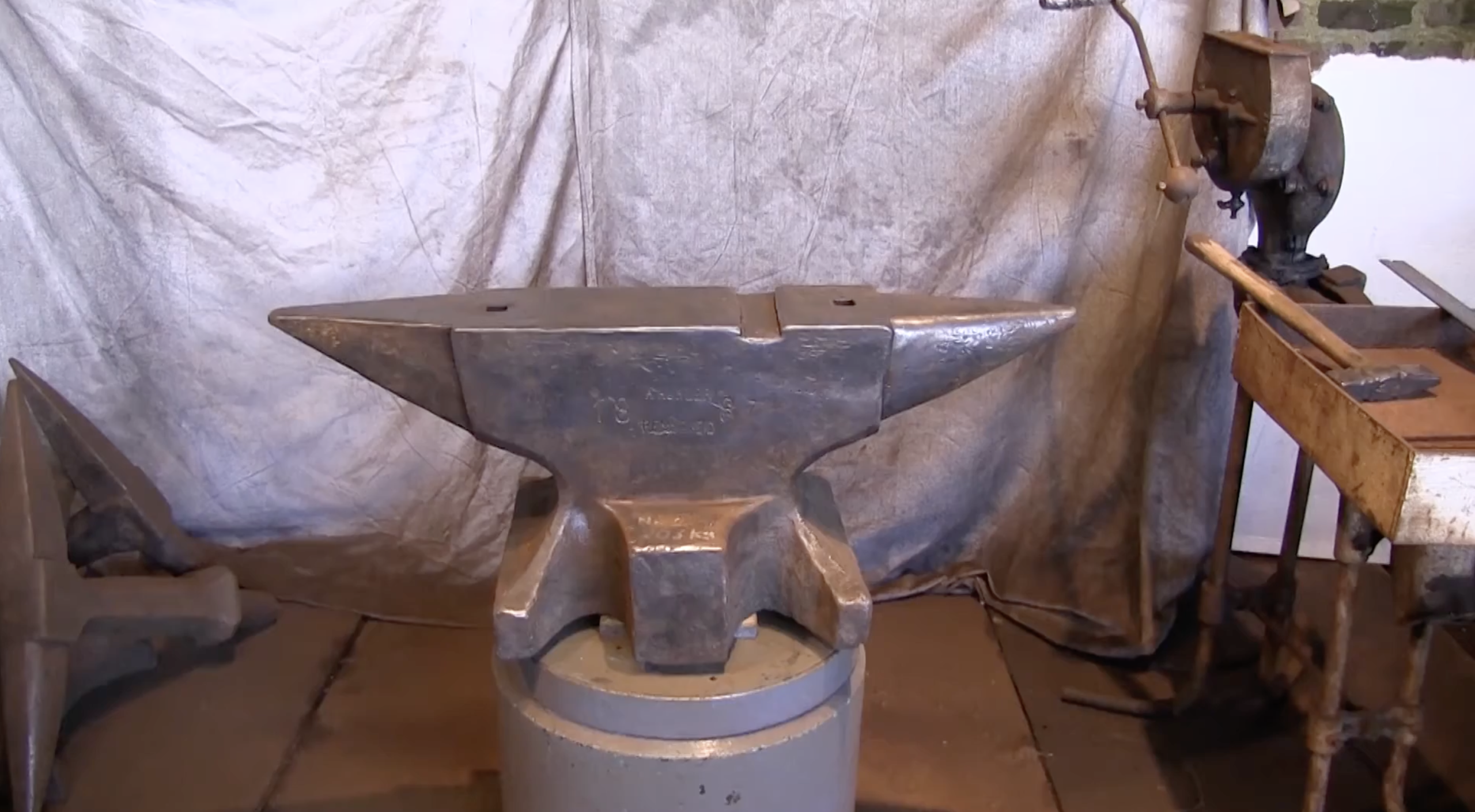 457 lb Historic German Knife Makers' Anvil